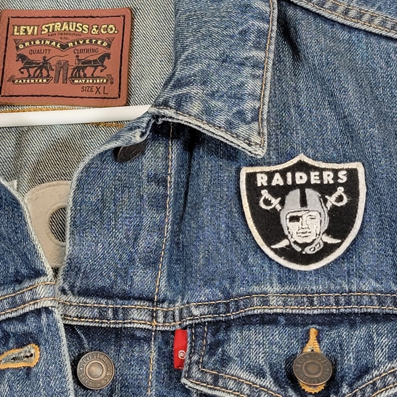 Levi’s Raiders Oakland Vegas Denim Jacket XL - Picture 5 of 16